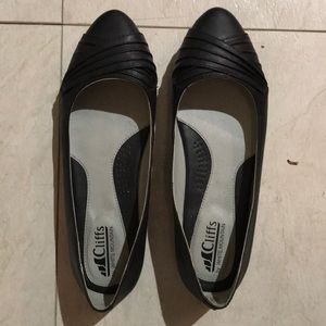 Women’s flat shoes